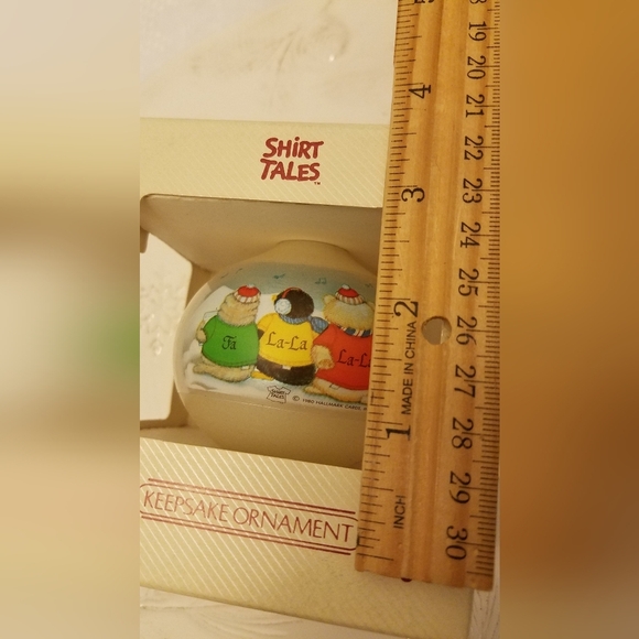 Vintage Hallmark Glass Keepsake Ornament 1983 Shirt Tales - Picture 8 of 10